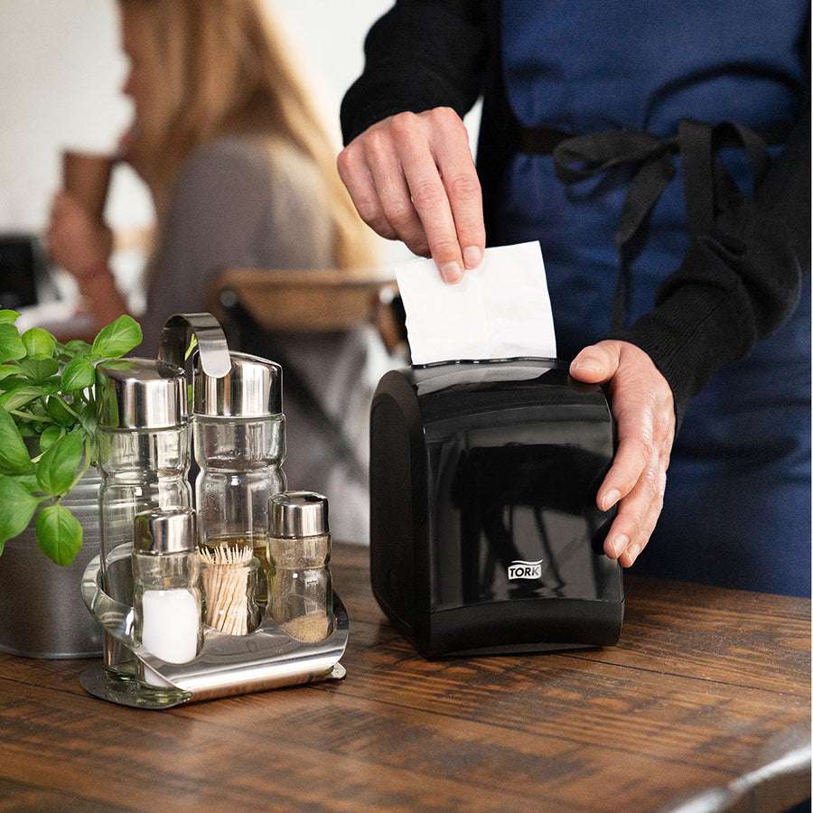Servilleta Tork Xpressnap Fit ® 18 Paquetes De 240 Unidades